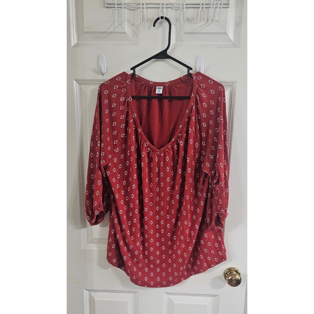 Old Navy Womens 2X Plus Red Geometric Diamond Print 3/4 Sleeve Scoop Neck Blouse